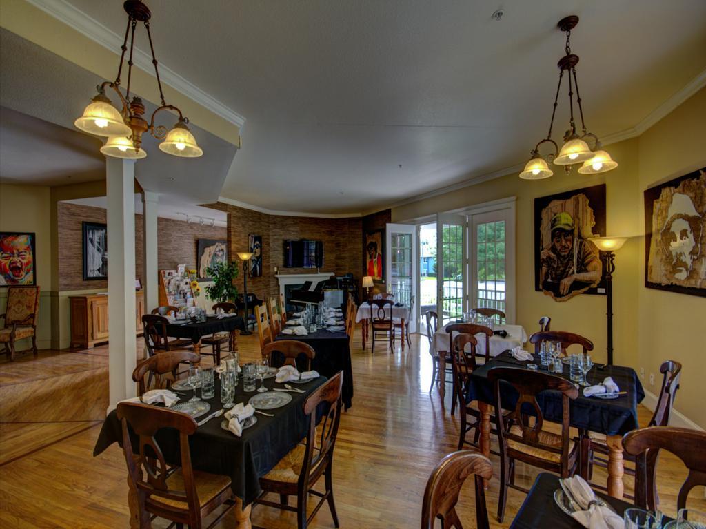 The Currier Inn Greeley Exteriér fotografie