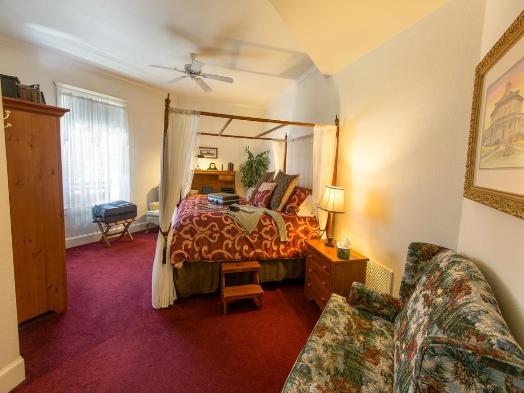 The Currier Inn Greeley Exteriér fotografie